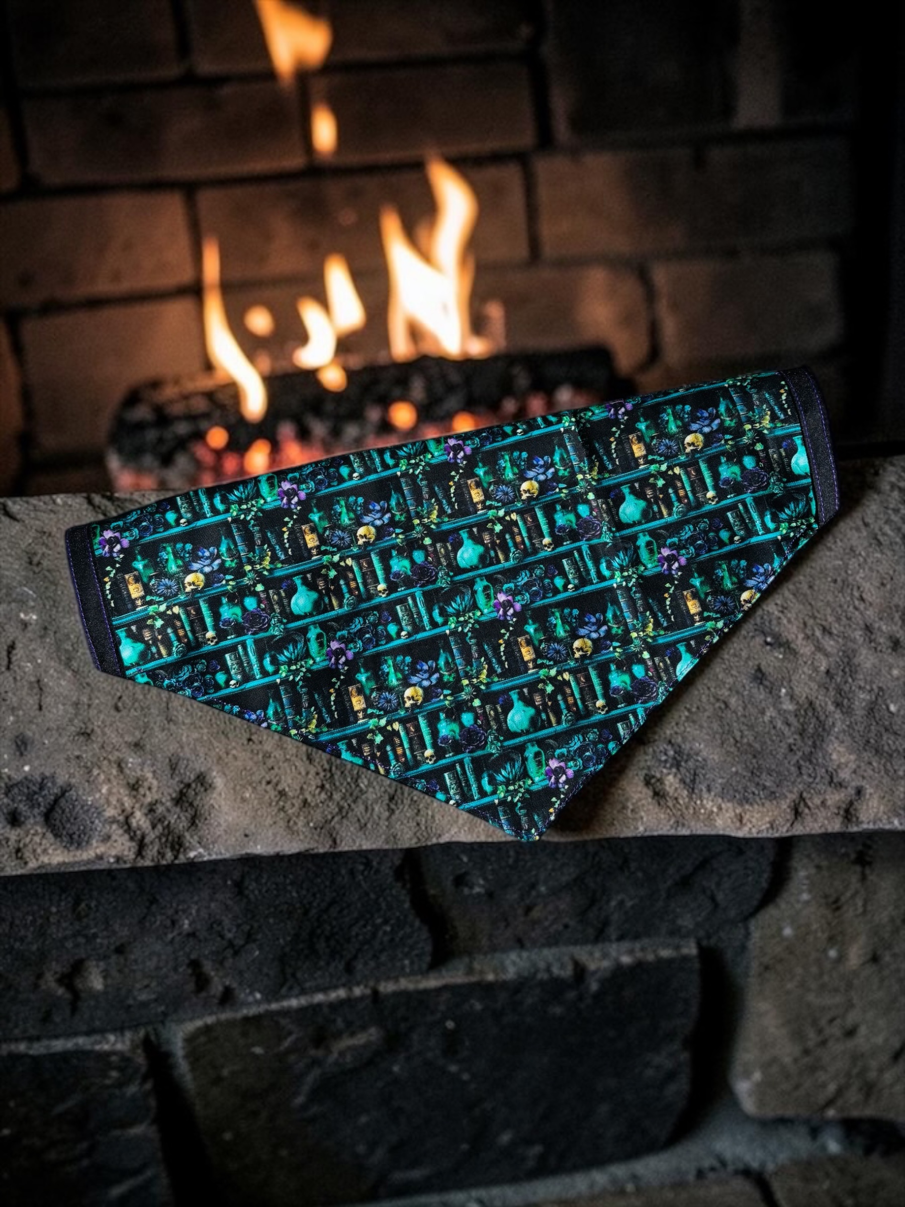 BANDANA ou NOEUD DE LUXE WITCHS LIBRARY – Image 7